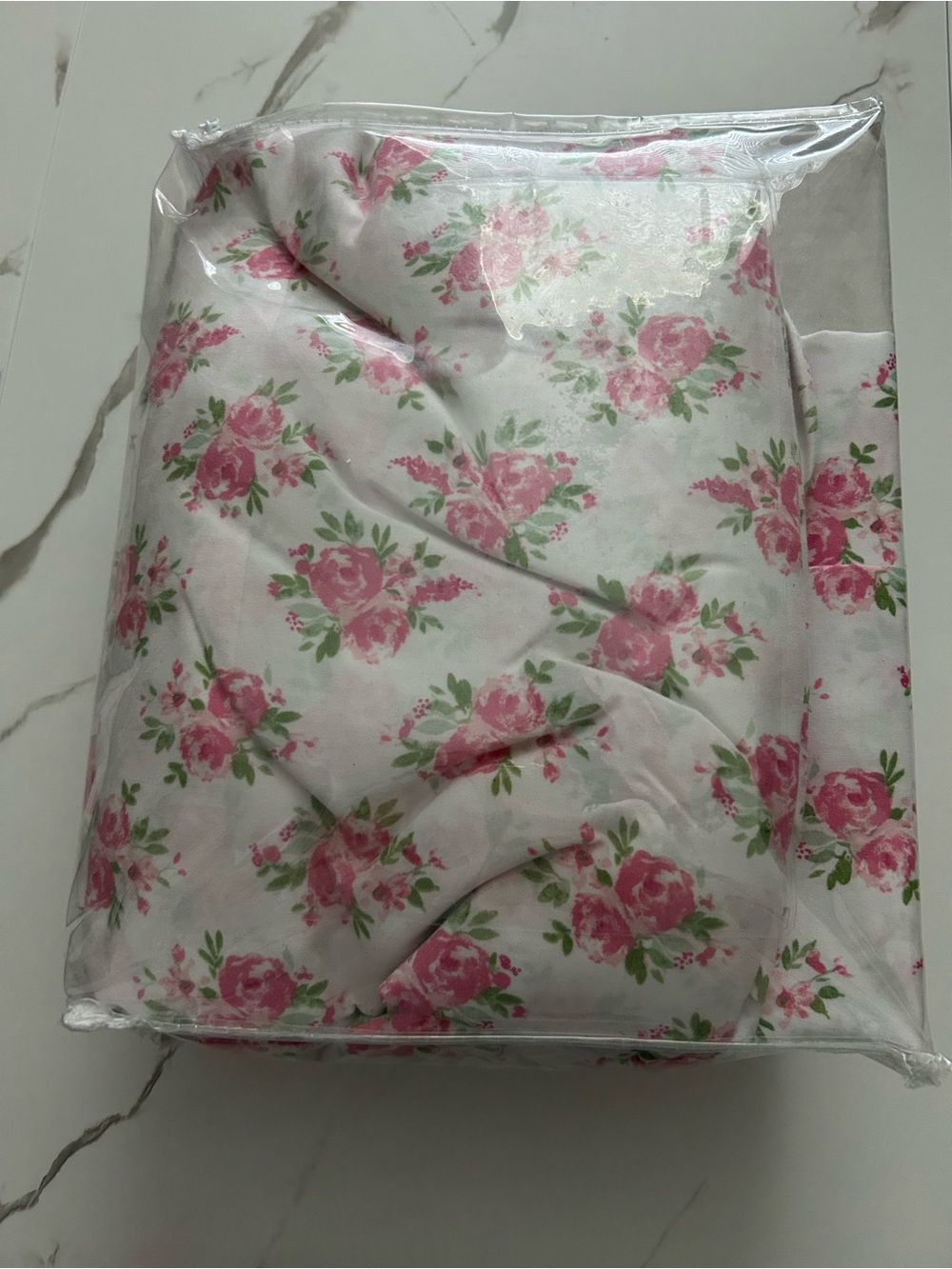 Floral Pink Rose Bedding Set - Classic Floral Print - Picture 15 of 16